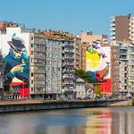 Loft Center - 2 Bedrooms - Parking - By Finenest 公寓 列日