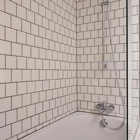 Loft Center - 2 Bedrooms - Parking - By Finenest Liege