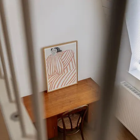 Loft Center - 2 Bedrooms - Parking - By Finenest Λιέγη