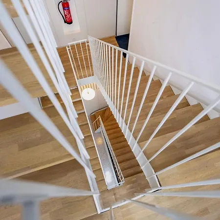 Apartment Loft Center - 2 Bedrooms - Parking - By Finenest *