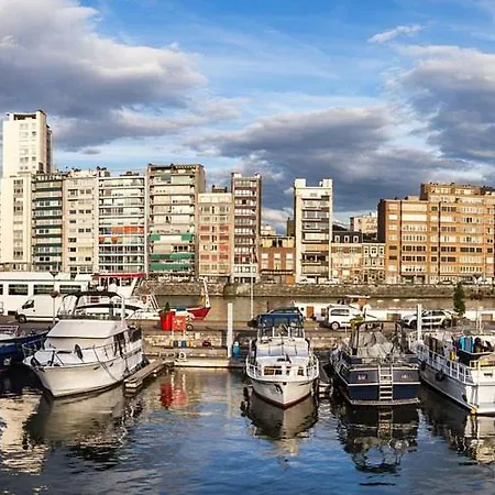 Loft Center - 2 Bedrooms - Parking - By Finenest *