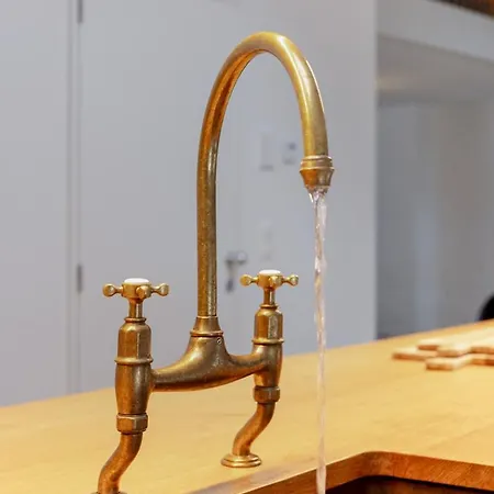 Loft Center - 2 Bedrooms - Parking - By Finenest