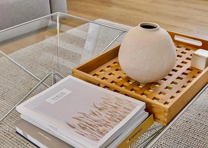 Loft Center - 2 Bedrooms - Parking - By Finenest דירה