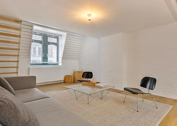 דירה Loft Center - 2 Bedrooms - Parking - By Finenest *