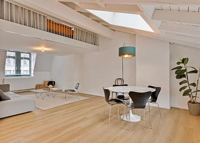 דירה Loft Center - 2 Bedrooms - Parking - By Finenest *