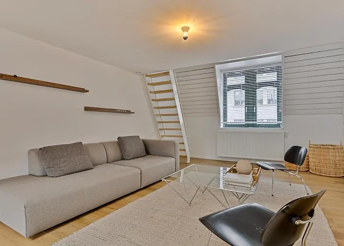 דירה Loft Center - 2 Bedrooms - Parking - By Finenest