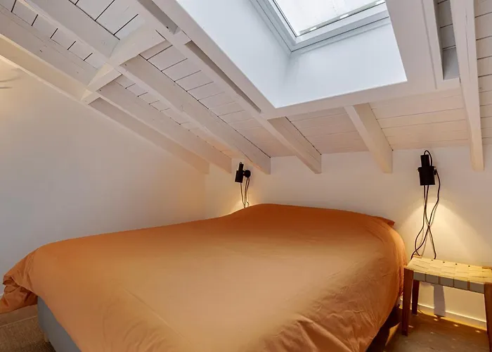 דירה Loft Center - 2 Bedrooms - Parking - By Finenest לייז'